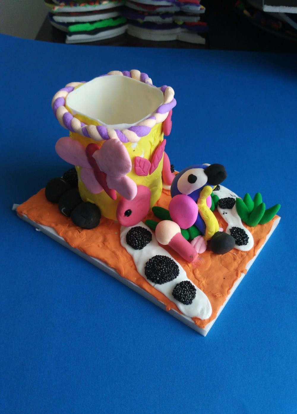 一年级作品,粘土笔筒